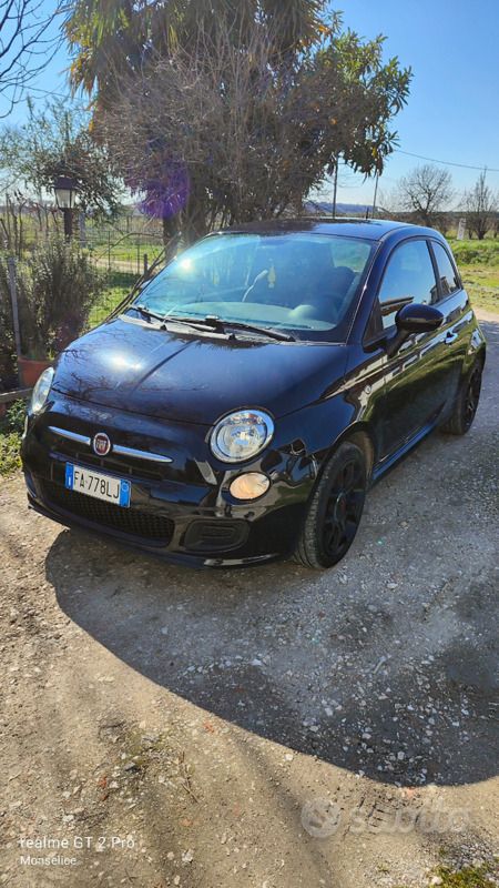Nero Usata 2015 Fiat 500 Due volumi | 6500 € (Buon prezzo) - Immagine 1/4