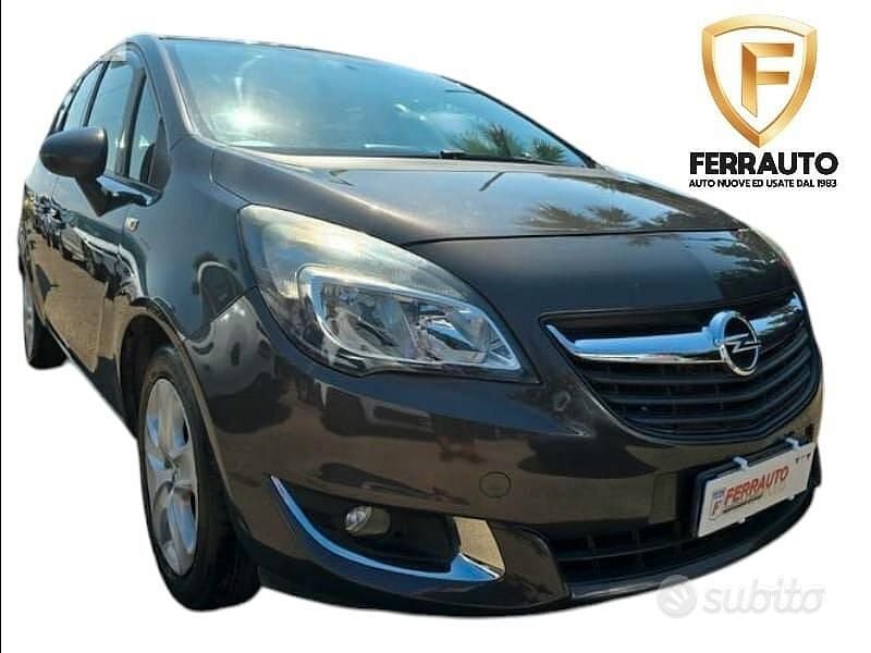 Grigio Usata 2015 Opel Meriva Design Edition Monovolume | 5800 € (Buon prezzo) - Immagine 1/4