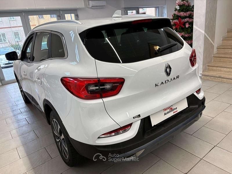 Usata Renault Kadjar Intens 116 CV (85 kW) 2022 Bianco ghiaccio metallizzato SUV