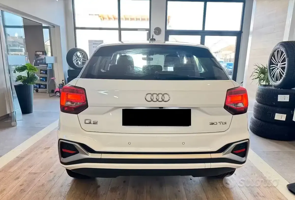 Usata Audi Q2 Premium 150 CV (110 kW) 2021 Bianco SUV