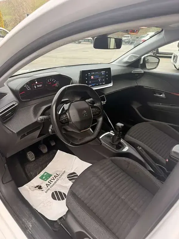 Usata Peugeot 208 Allure 102 CV (75 kW) 2021 Bianco Utilitaria