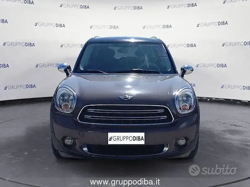 Usata Mini Cooper D Countryman 111 CV (81 kW) 2015 Marrone SUV