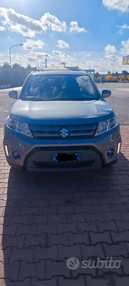 Usata Suzuki Vitara 120 CV (88 kW) 2018 Grigio SUV