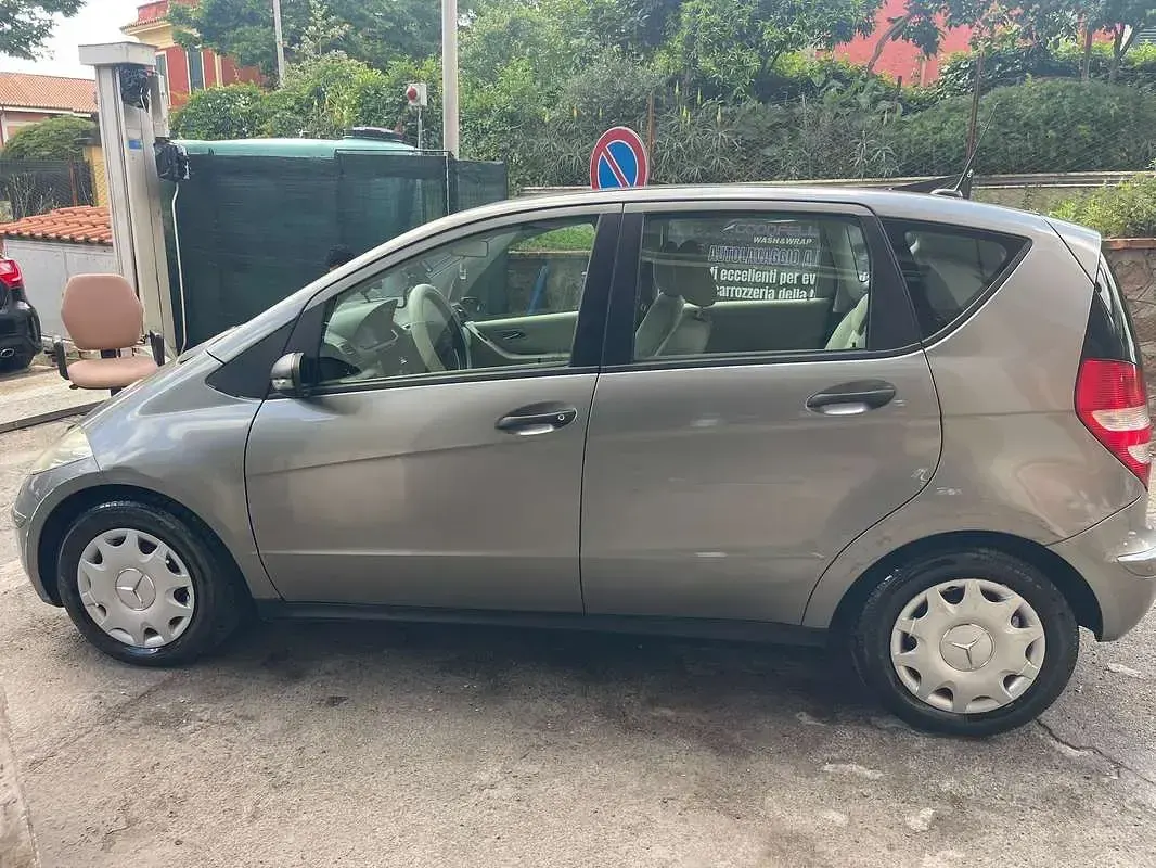 Usata Mercedes A180 Classic 109 CV (80 kW) 2012 Berlina