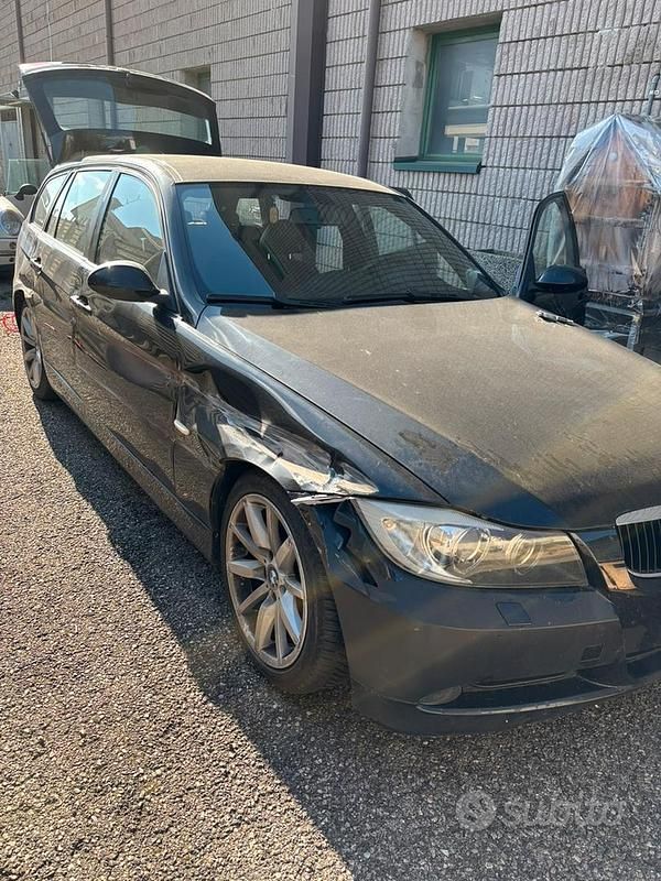 Usata BMW 320 177 CV (130 kW) 2008 Nero Station wagon