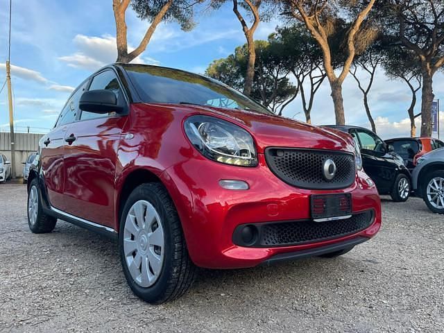 Usata Smart ForFour 70 CV (51 kW) 2016 Rosso Utilitaria