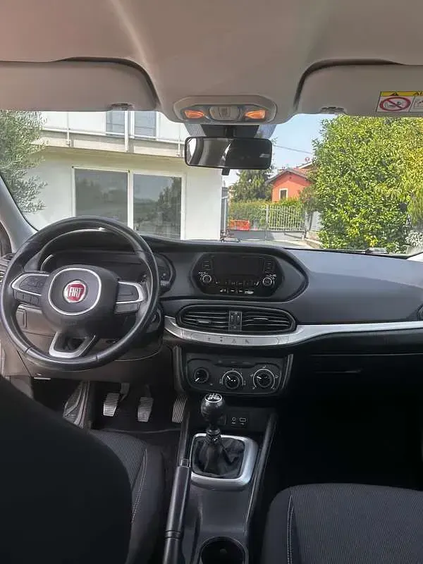 Usata Fiat Tipo Easy 95 CV (69 kW) 2017 Bianco Berlina