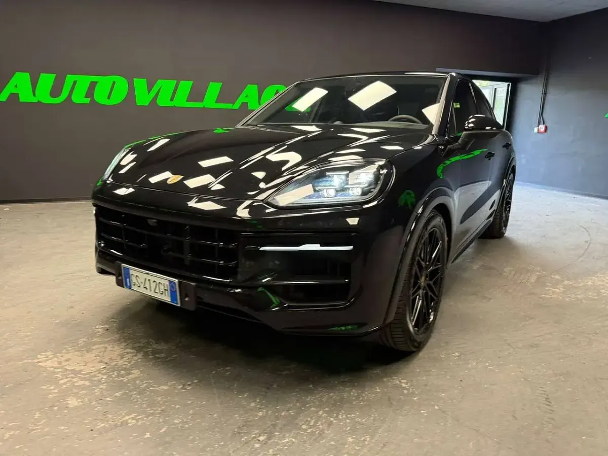 Usata Porsche Cayenne Coupe 305 CV (224 kW) 2024 Nero Coupé