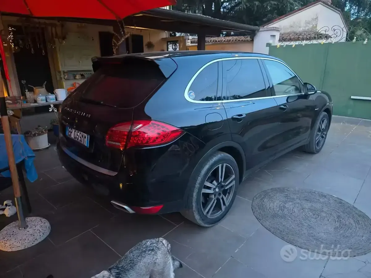 Usata Porsche Cayenne 245 CV (180 kW) 2013 Nero SUV