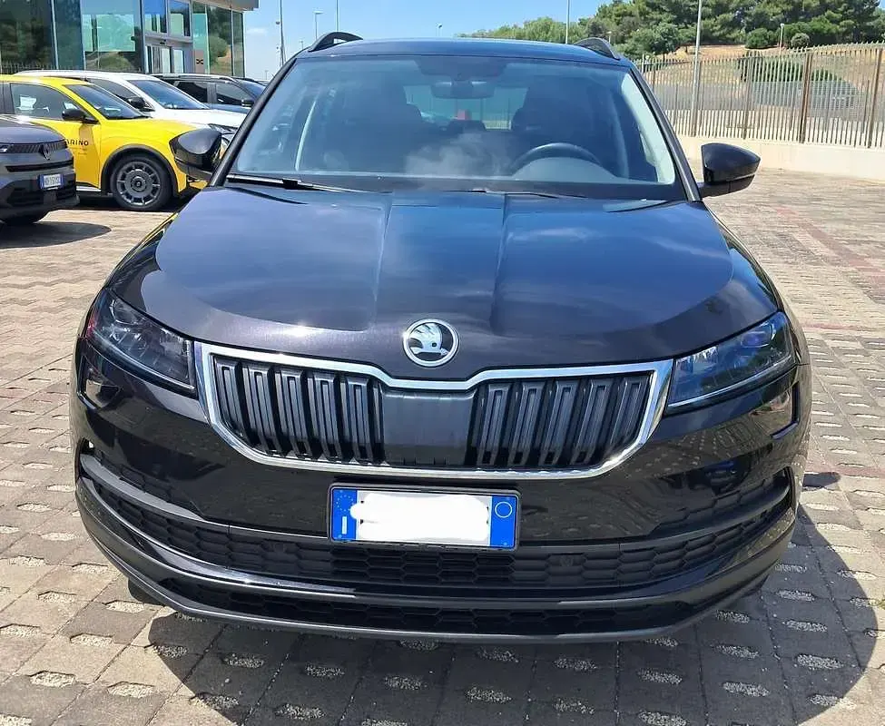 Usata Skoda Karoq Executive 116 CV (85 kW) 2020 Nero SUV