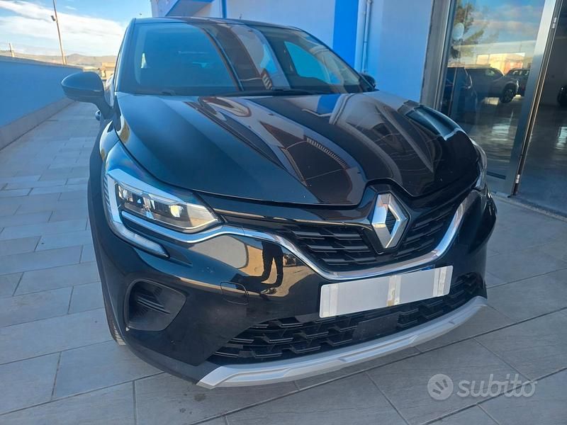 Usata Renault Captur Evolution 140 CV (102 kW) 2023 Nero SUV
