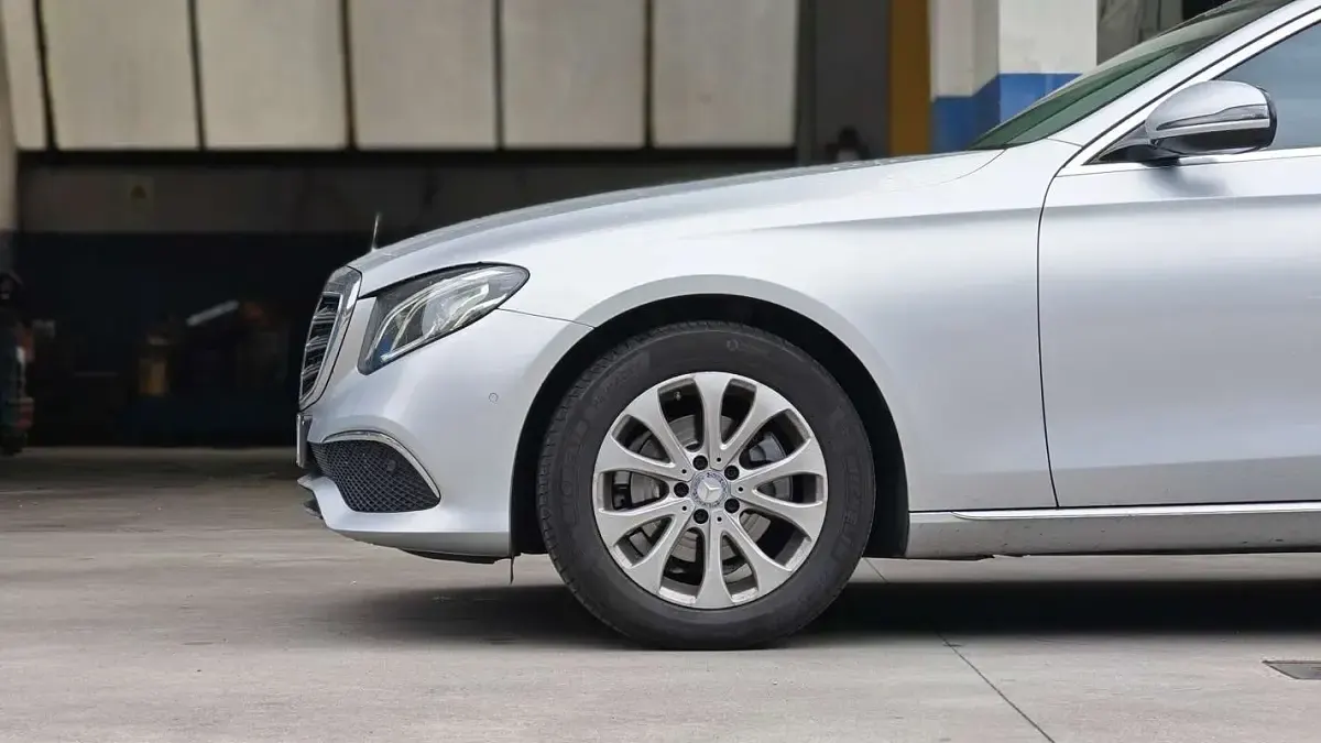 Usata Mercedes E220 194 CV (142 kW) 2017 Berlina
