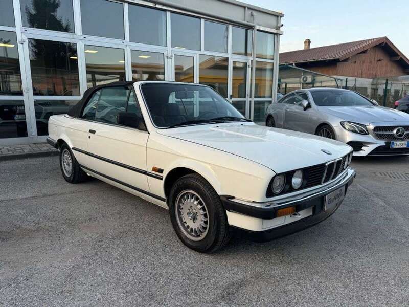 Usata BMW 320 Cabriolet 129 CV (94 kW) 1992 Bianco Cabrio