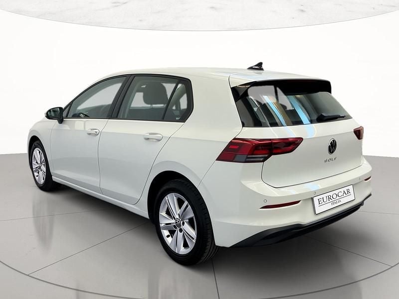 Usata VW Golf VIII Life 116 CV (85 kW) 2020 Pure white Berlina
