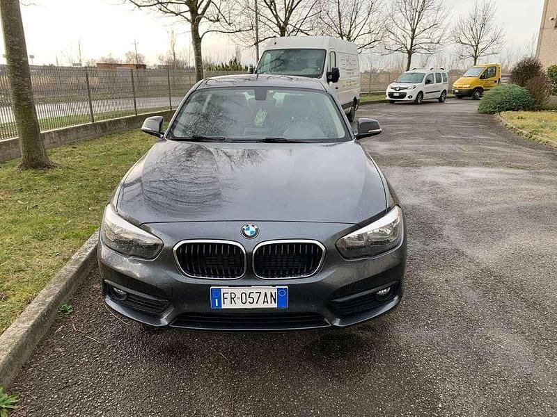 Usata BMW 116 Advantage 116 CV (85 kW) 2018 Grigio Utilitaria