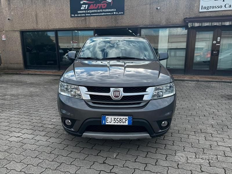 Usata Fiat Freemont 140 CV (102 kW) 2011 Nero SUV