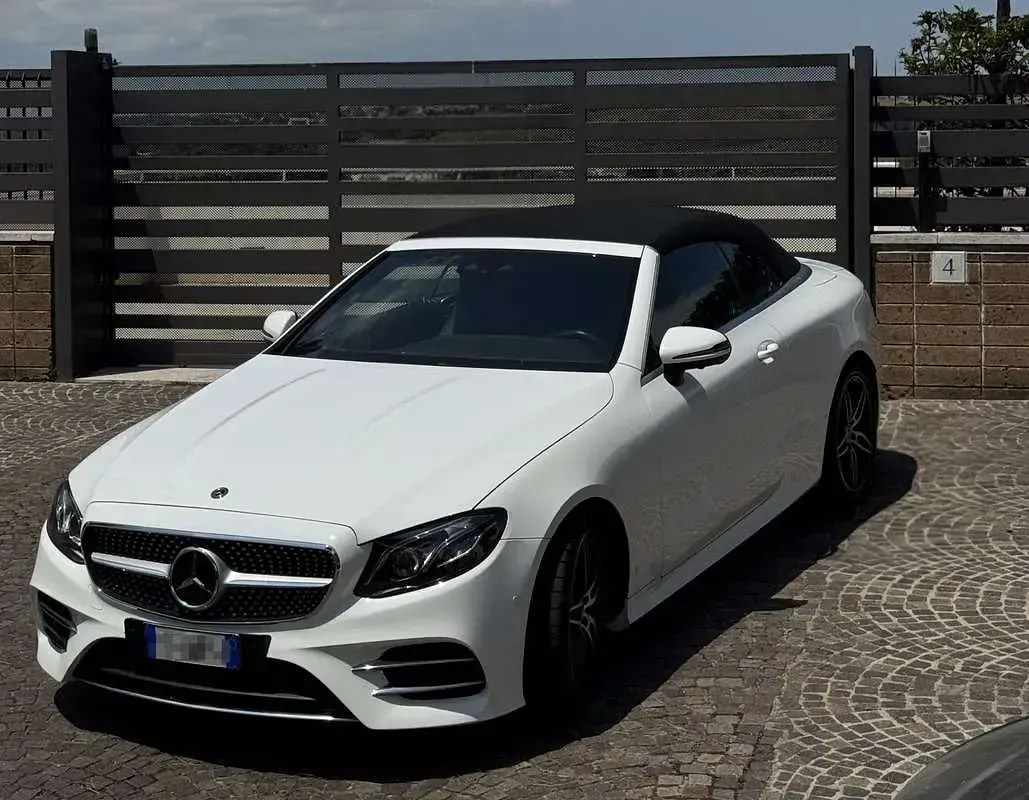 Usata Mercedes E220 Premium Plus 194 CV (142 kW) 2019 Cabrio