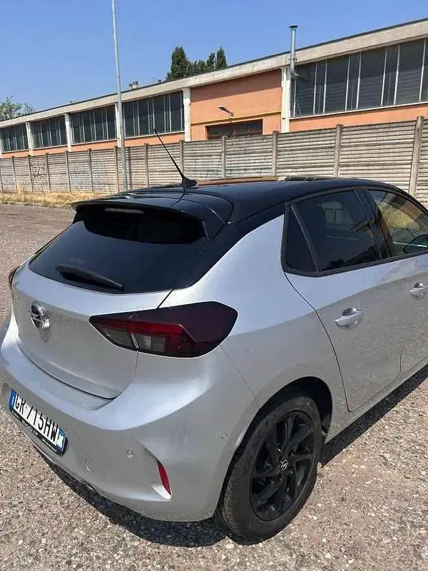 Usata Opel Corsa Elegance 75 CV (55 kW) 2023 Grigio Utilitaria