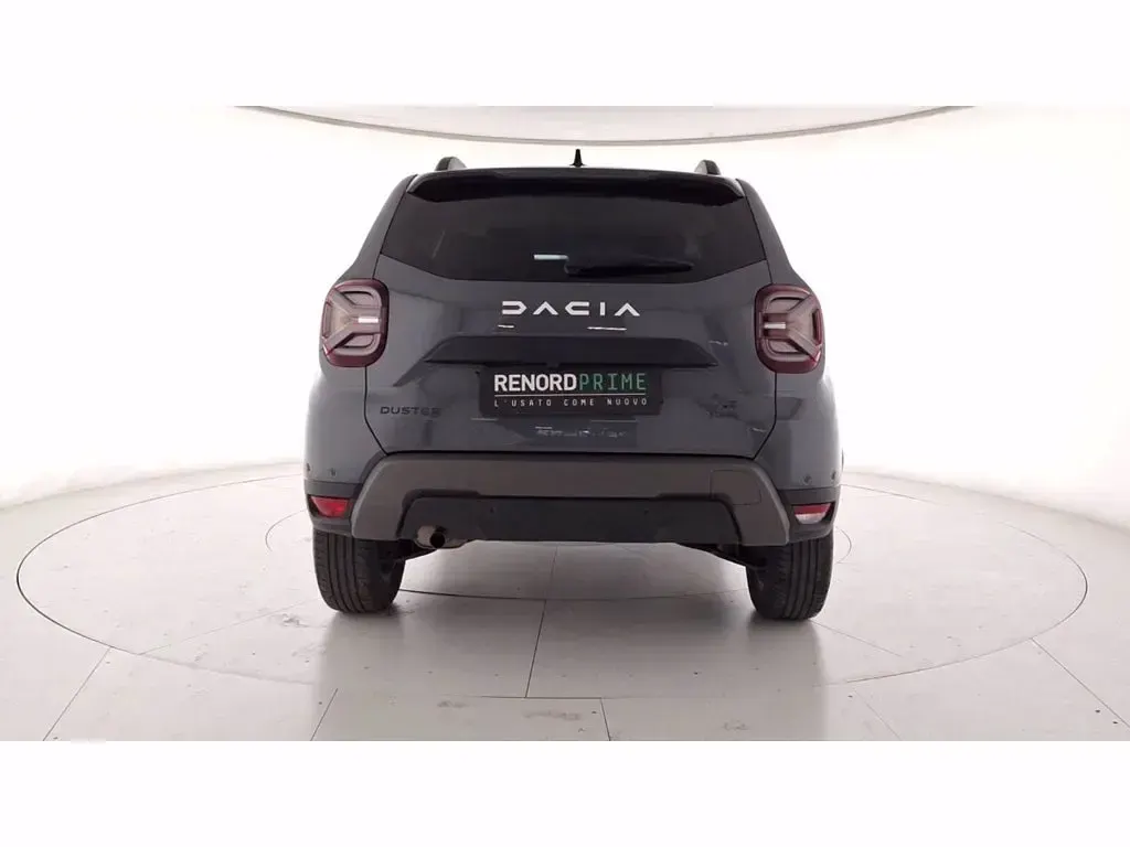 Usata Dacia Duster Journey 101 CV (74 kW) 2023 Grigio scuro SUV