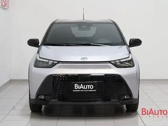Nuova Toyota Aygo X Premium 116 CV (85 kW) 2026 Grigio SUV