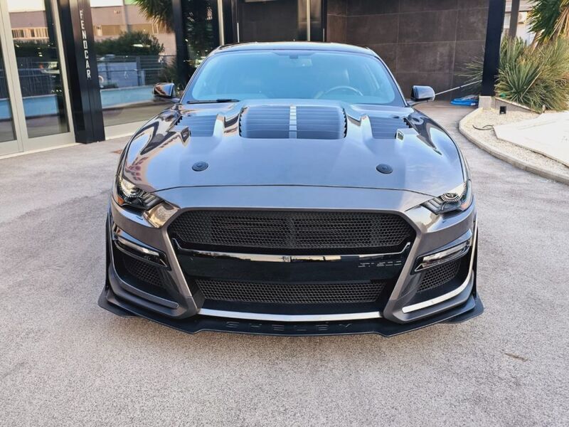 Usata Ford Mustang Fastback 317 CV (233 kW) 2020 Grigio Coupé