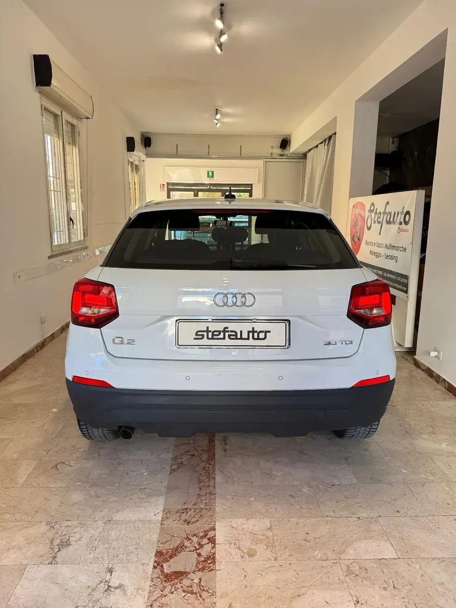 Usata Audi Q2 Business 116 CV (85 kW) 2019 Bianco SUV