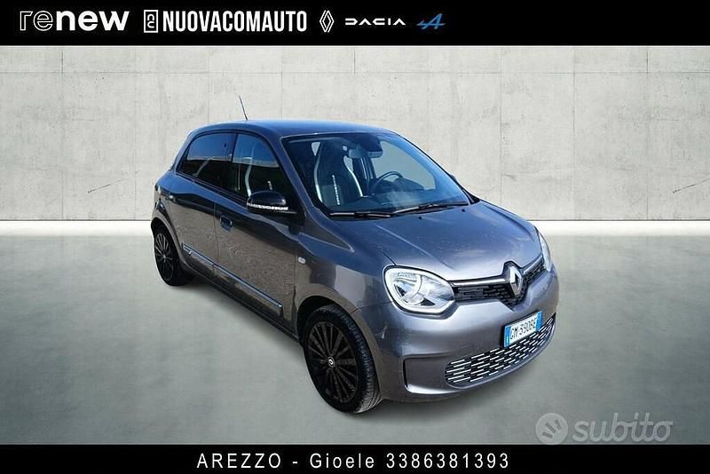 Usado Renault Twingo Urban Night 60 kW (82 HP) 2022 Cinzento Citadino