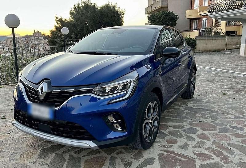 Usata Renault Captur Techno 101 CV (74 kW) 2023 SUV