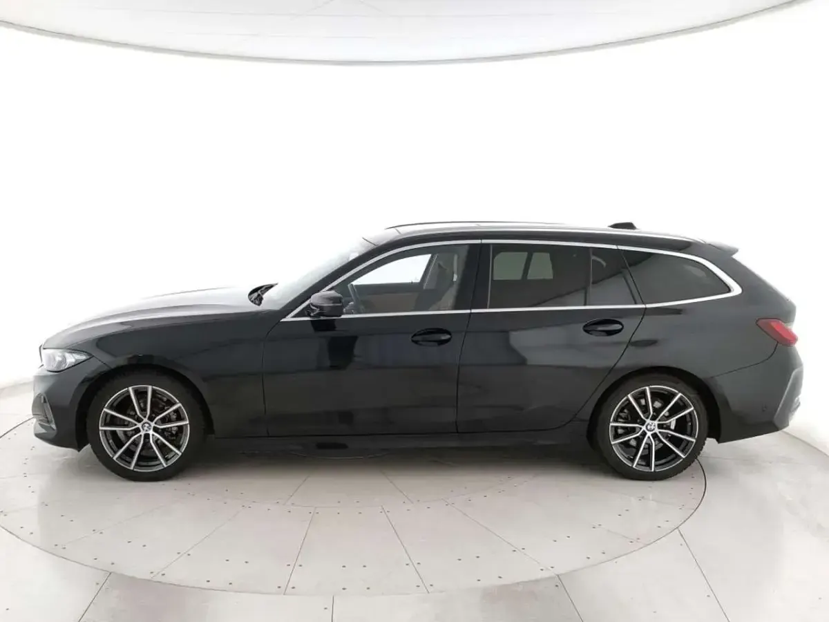 Usata BMW 318 Comfort Edition 150 CV (110 kW) 2024 Nero Station wagon