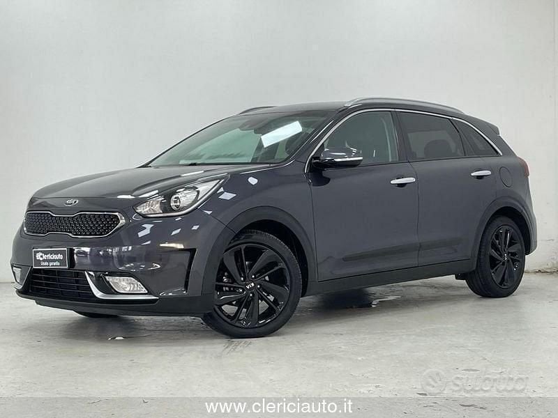 Grigio scuro Usata 2017 Kia Niro 2 SUV | 13.500 € (Cara) - Immagine 1/4