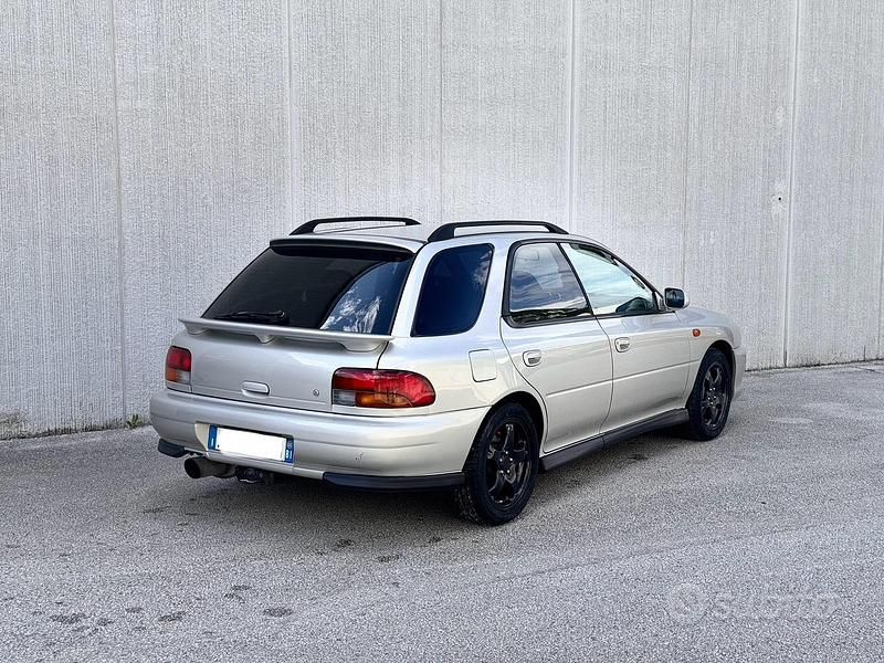 Usata Subaru Impreza 218 CV (160 kW) 2000 Station wagon