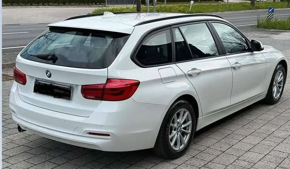 Usata BMW 316 Advantage 116 CV (85 kW) 2018 Bianco Station wagon