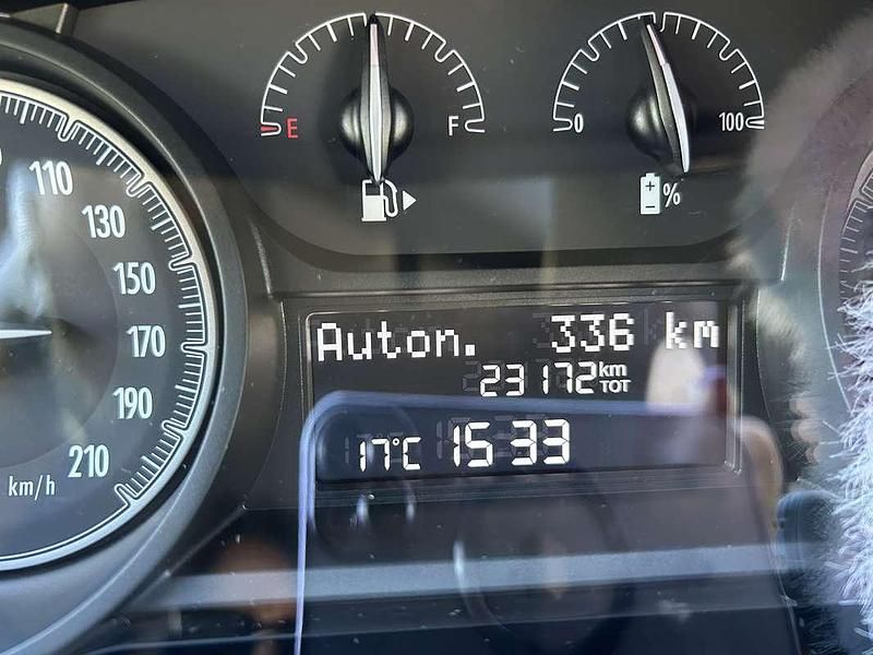 Usata Lancia Ypsilon Gold 69 CV (50 kW) 2022 Grigio Utilitaria