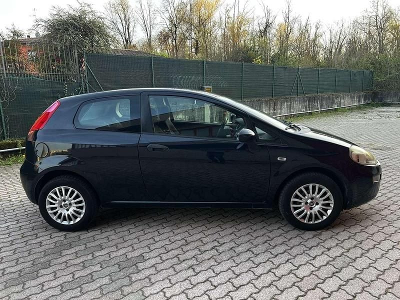 Usata Fiat Punto Evo 77 CV (56 kW) 2014 Blu/azzurro Utilitaria
