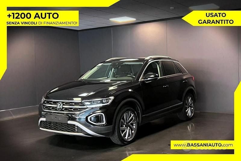 Usata VW T-Roc Style 150 CV (110 kW) 2023 Nero SUV