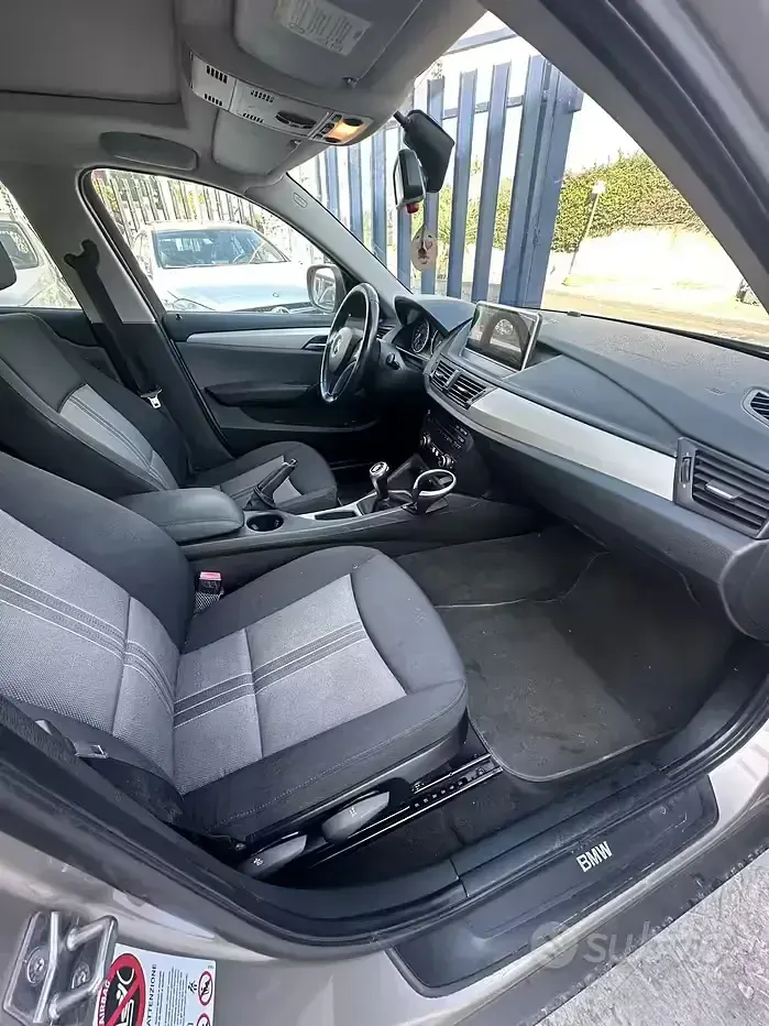 Usado BMW X1 143 HP (105 kW) 2010 Cinzento SUV