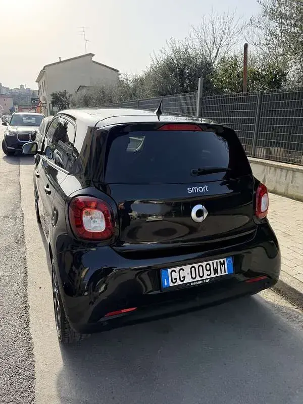Usata Smart ForFour Passion 90 CV (66 kW) 2019 Utilitaria