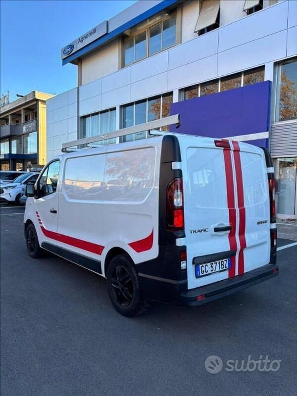 Begagnad Renault Trafic 170 HK (125 kW) 2020 Vit Minibuss