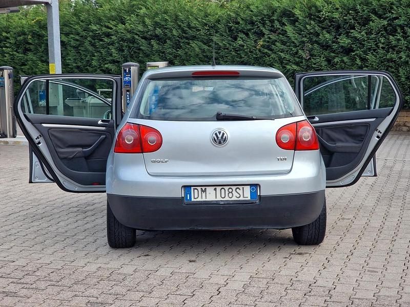 Usata VW Golf Plus Cross Comfortline 104 CV (76 kW) 2008 Grigio Utilitaria