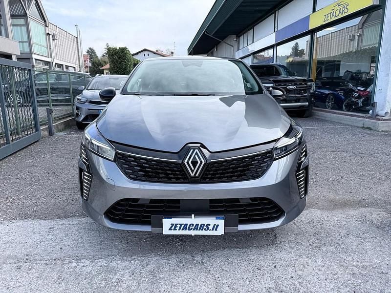 Usata Renault Clio V Evolution 91 CV (66 kW) 2025 Grigio Berlina