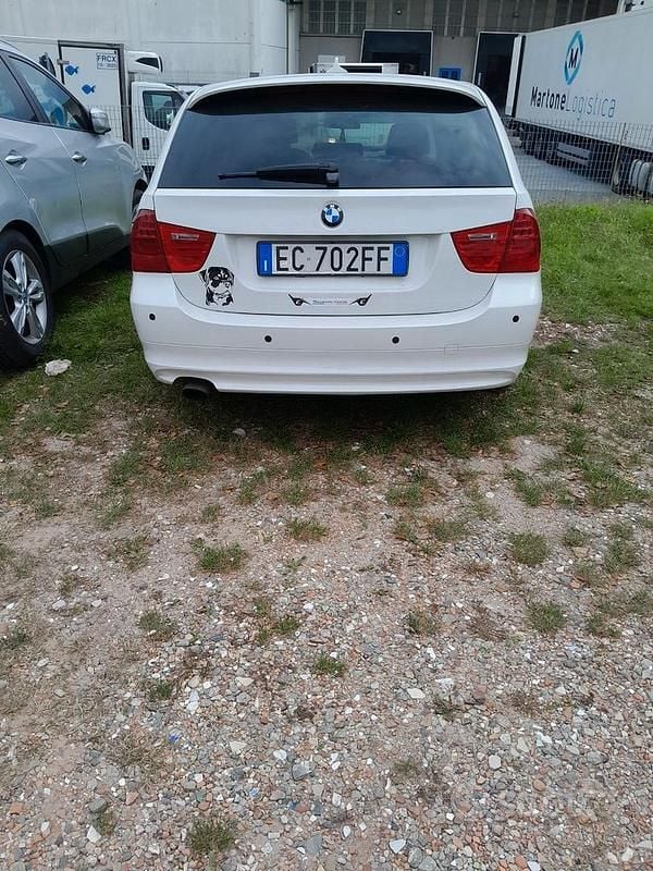 Usata BMW 316 116 CV (85 kW) 2010 Bianco Berlina