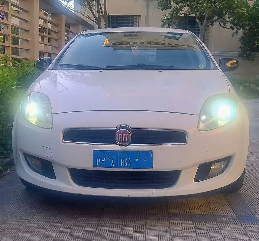 Usata Fiat Bravo Street 120 CV (88 kW) 2013 Bianco Utilitaria
