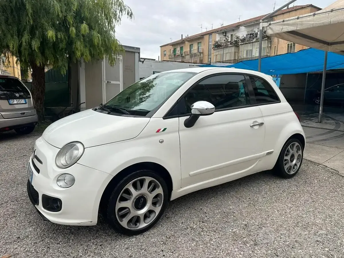 Usata Fiat 500 Sport 85 CV (62 kW) 2012 Bianco Berlina
