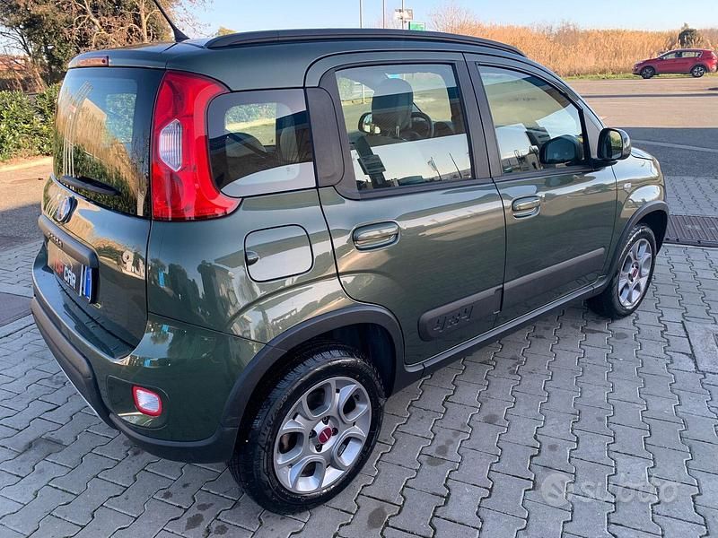 Usata Fiat Panda 4x4 S 74 CV (54 kW) 2014 Verde Utilitaria