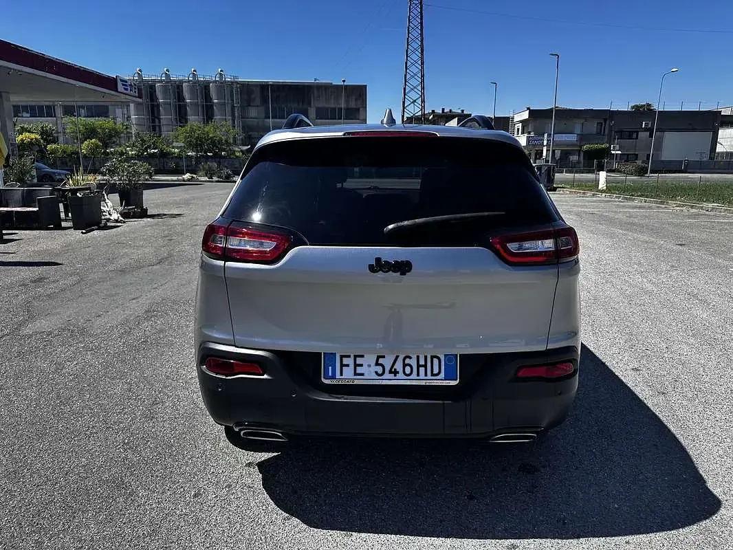 Usata Jeep Cherokee Night Eagle 185 CV (136 kW) 2016 SUV