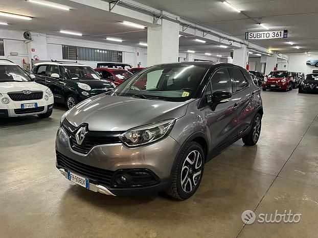 Usata Renault Captur 90 CV (66 kW) 2017 Grigio SUV