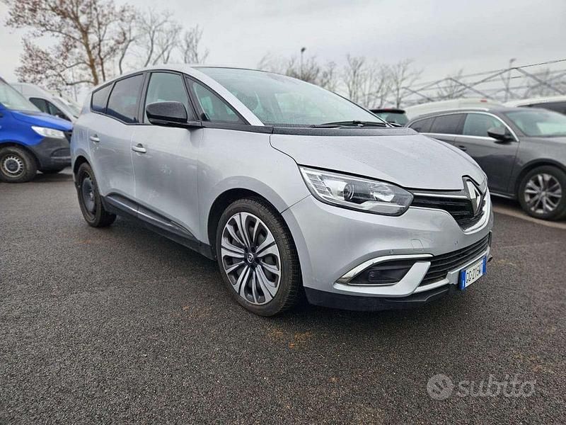 Usata Renault Grand Espace Business 140 CV (102 kW) 2021 Grigio platino metallizzato Monovolume