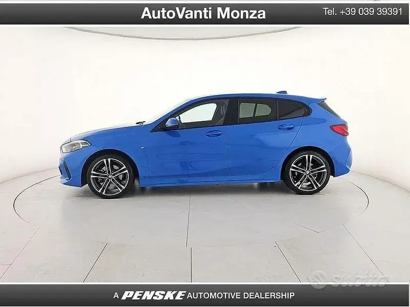 Usata BMW 118 M Sport 150 CV (110 kW) 2023 Bluazzurro Utilitaria