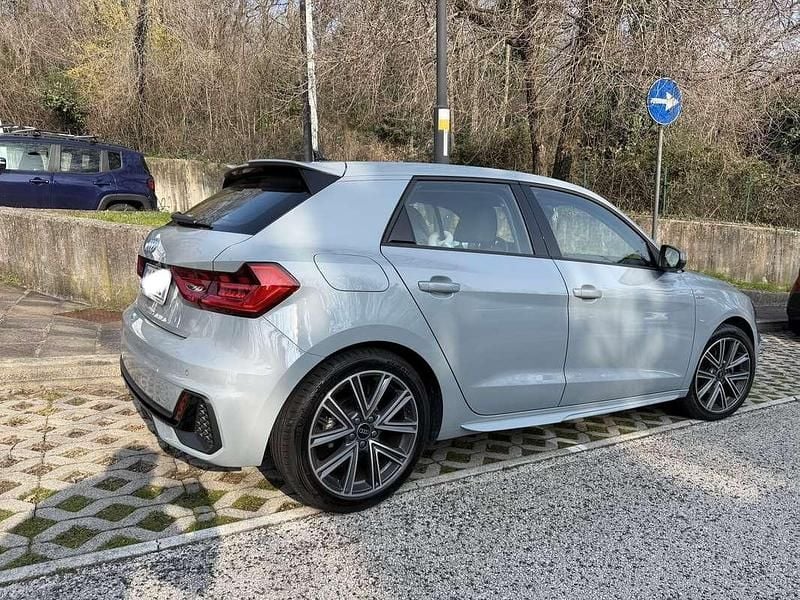 Usata Audi A1 Sportback S-Line 110 CV (80 kW) 2024 Grigio Utilitaria