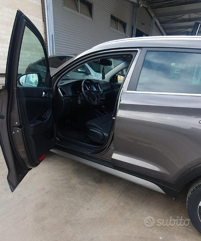 Usata Hyundai Tucson Xpossible 141 CV (103 kW) 2017 SUV
